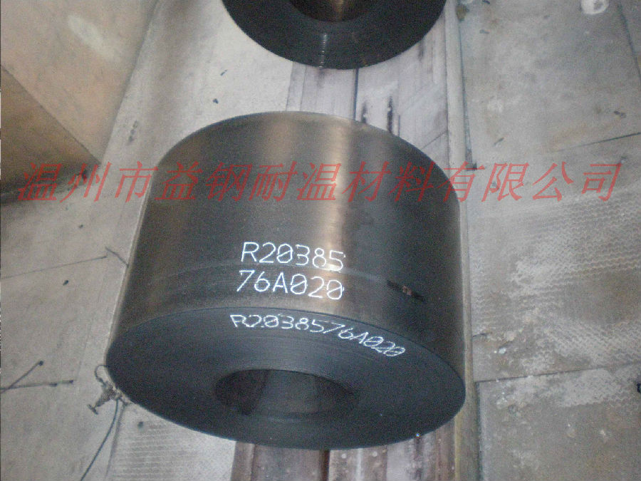 YGW-310 金屬高溫噴號涂料在新鋼熱軋廠寶信卷板噴號機上的使用照片  大圖.jpg